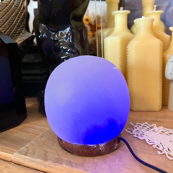 New! Orb Color Changing Salt Sphere Plug In Lamp With Distressed Wood Base 🔮 - Picture 3 of 6